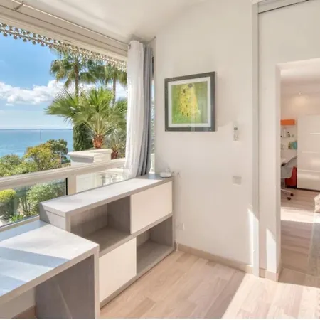 Luxury Face To The Sea - Swimming Pool Villa
