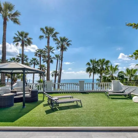 Luxury Face To The Sea - Swimming Pool